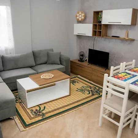 Daci Seaside Apartment Durres