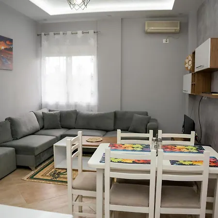 Daci Seaside Apartment *